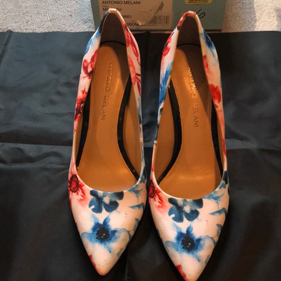 Heels - Picture 4 of 8